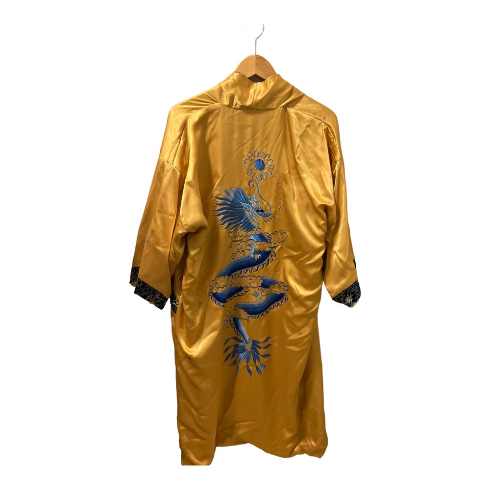 Silk kimono robe dragon design